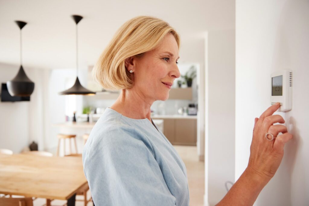 Can Lowering Your Thermostat Really Cut Your Energy Bills? Unveiling the Facts!